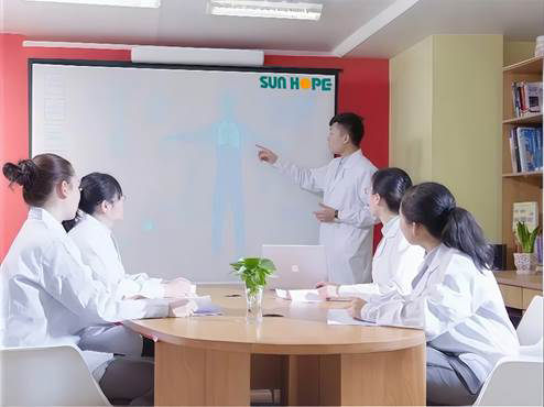 尚赫構建科研閉環(huán)生態(tài)鏈:從實驗室到梳妝臺,科技成果精準觸達消費需求 尚赫構建科研閉環(huán)生態(tài)鏈:從實驗室到梳妝臺,科技成果精準觸達消費需求